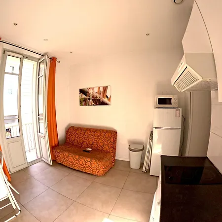 Angela A 7 Minutes A Pieds Du Palais, Plage... Apartment *
